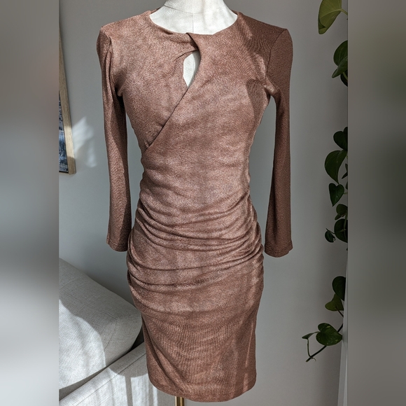 Michael Stars Key Hole Dress - Picture 5 of 9